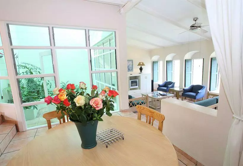 אתר נופש First Group Waterberry Hill