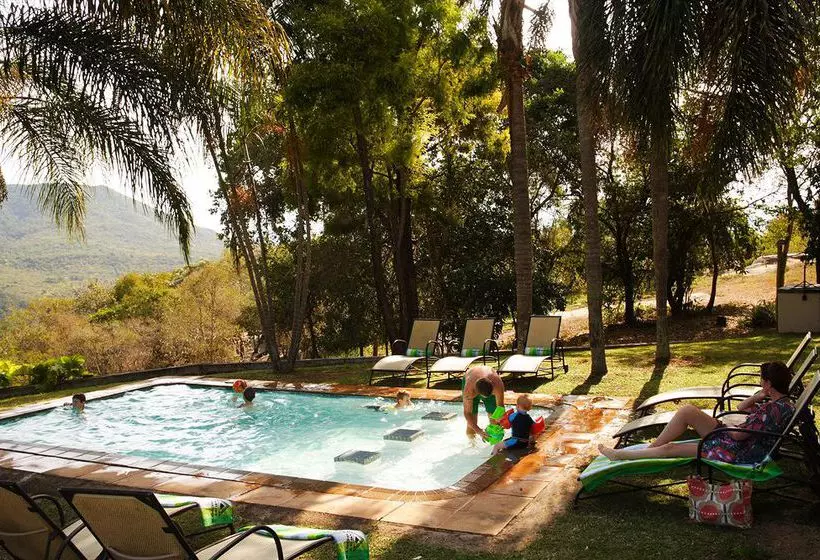 אתר נופש First Group Waterberry Hill