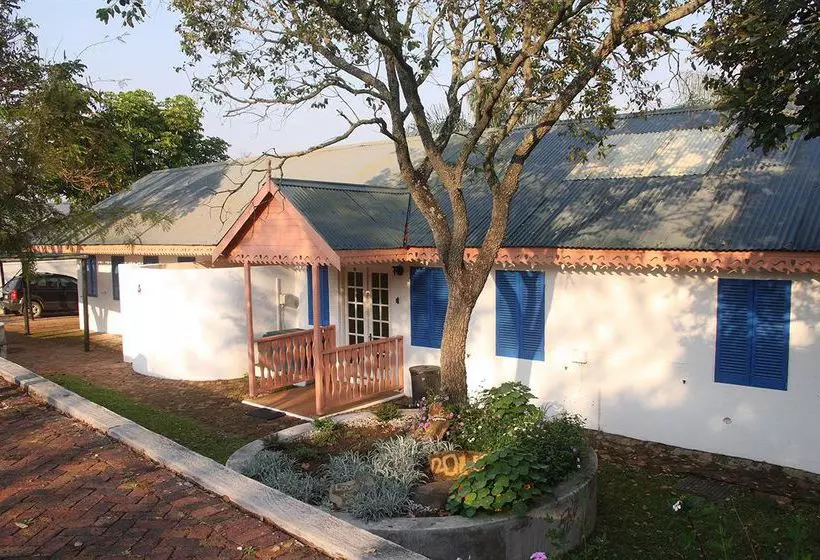 אתר נופש First Group Waterberry Hill