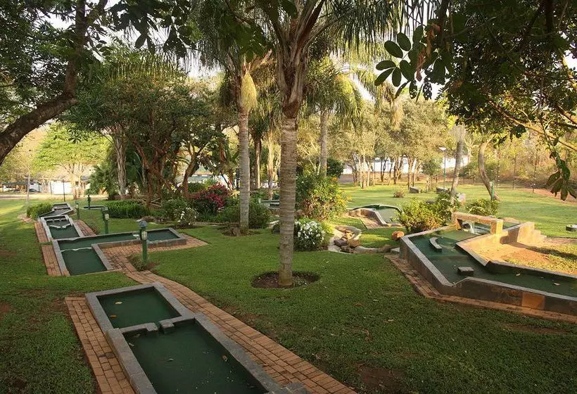 אתר נופש First Group Waterberry Hill