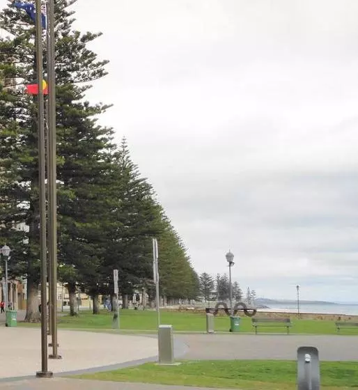Glenelg Beachside Apartments