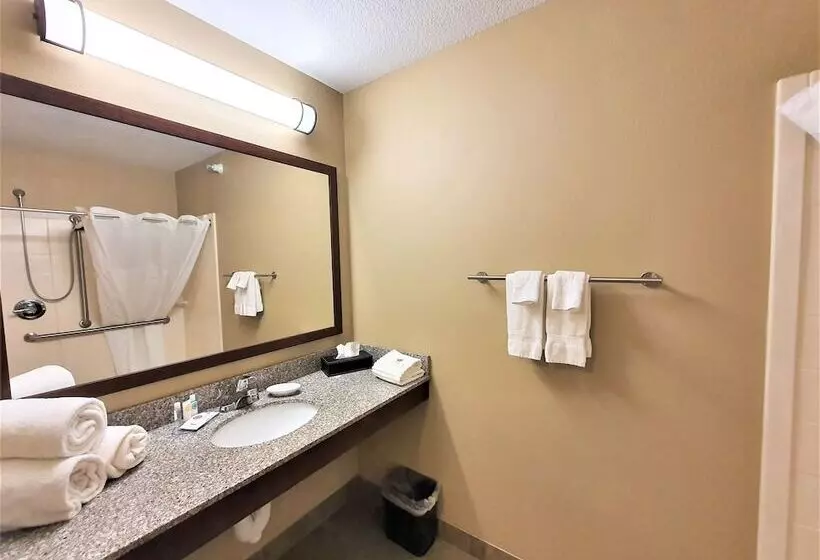 호텔 Amerivu Inn And Suites  Chisago City