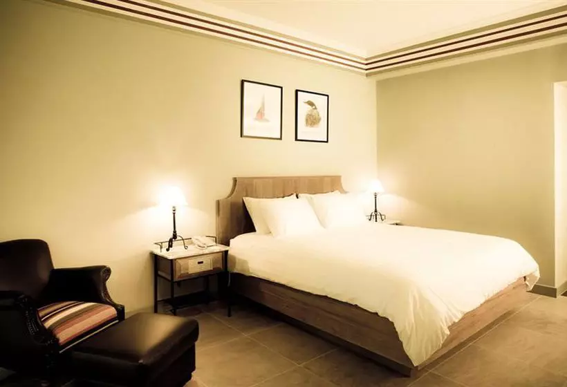 בית מלון כפרי Balios Resort Khaoyai