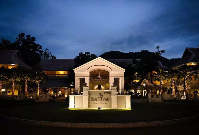 בית מלון כפרי Balios Resort Khaoyai
