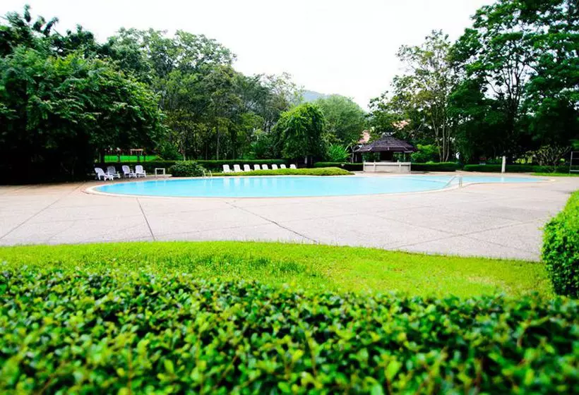 בית מלון כפרי Balios Resort Khaoyai