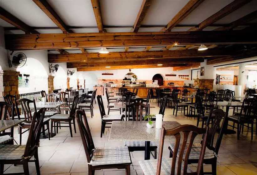 בית מלון כפרי Balios Resort Khaoyai