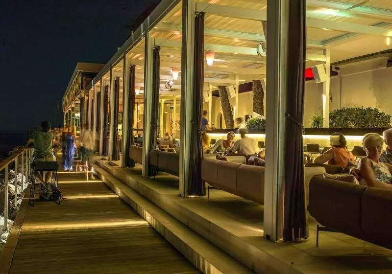 Bevanda Hotel & Restaurant Unique Adriatic