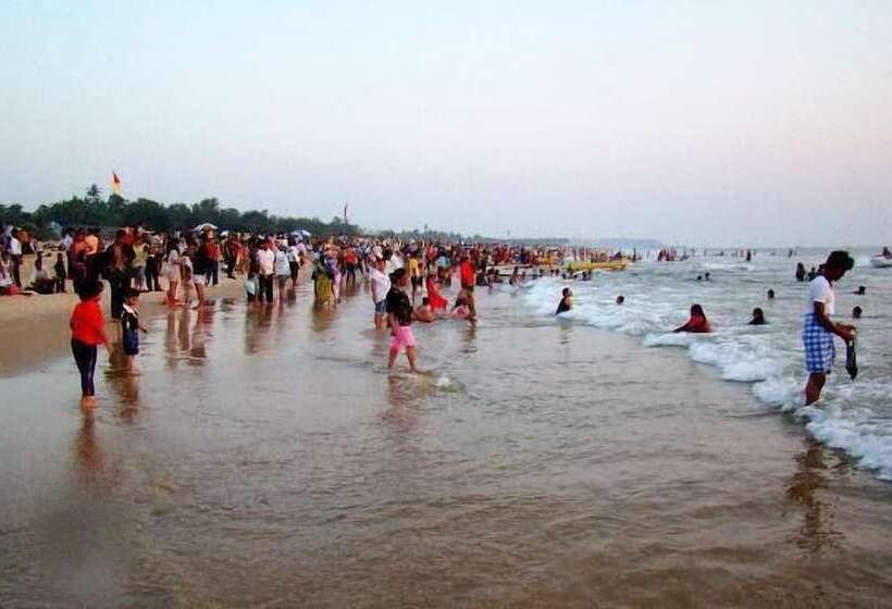 בית מלון כפרי Calangute Residency