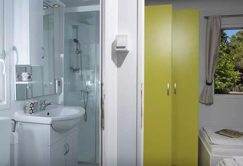 هتل Mobile Homes Camp Perna   Adriatic Kampovi