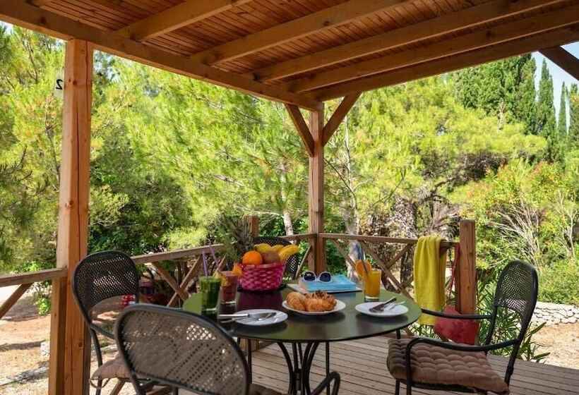 فندق Mobile Homes Camp Perna   Adriatic Kampovi