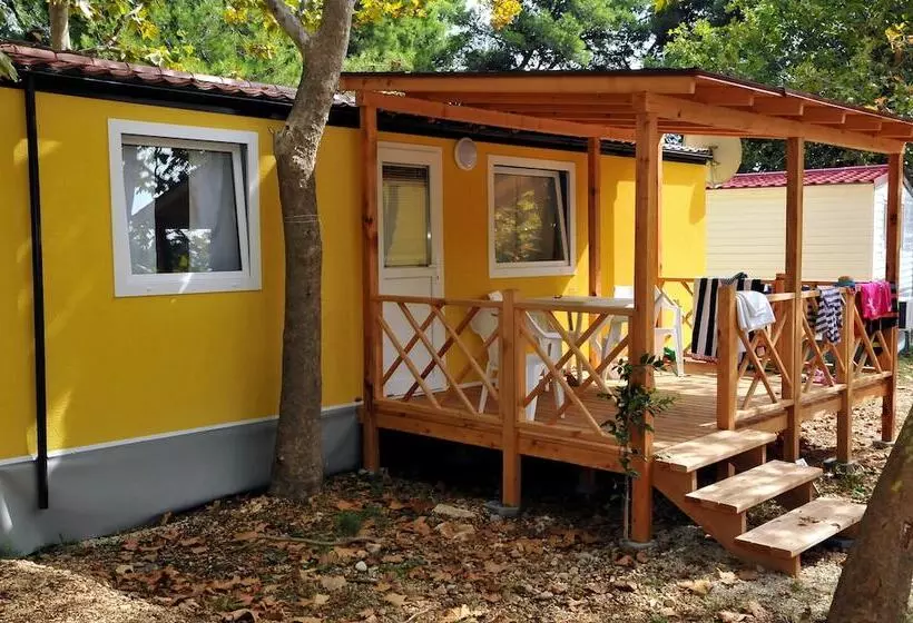 هتل Mobile Homes Camp Perna   Adriatic Kampovi