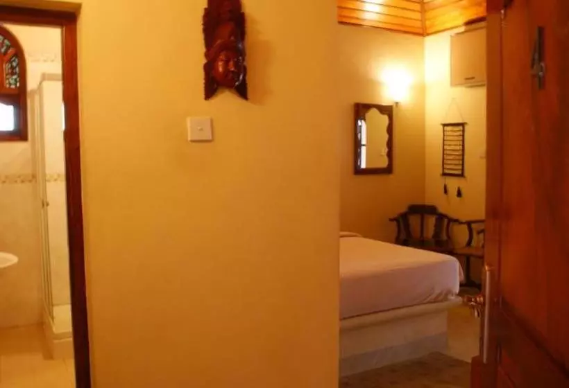 فندق Dedduwa Boat House