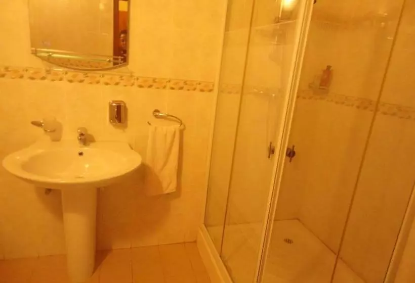 فندق Dedduwa Boat House