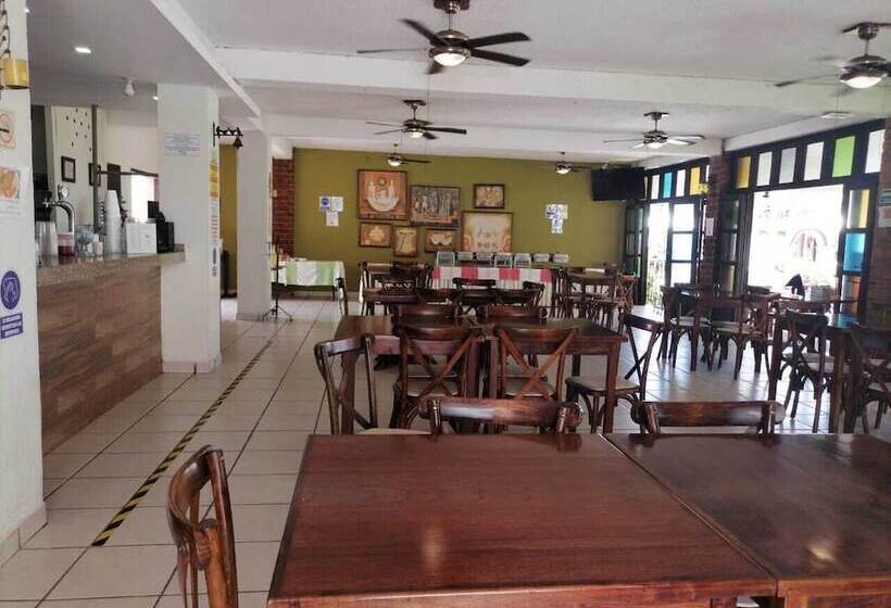 فندق Estancia San Carlos Guayabitos