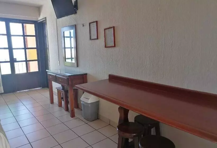 فندق Estancia San Carlos Guayabitos