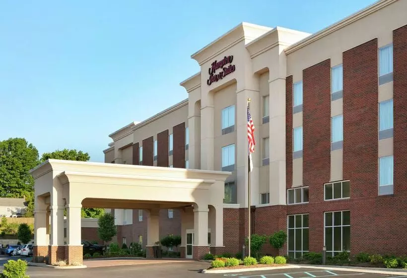 Отель Hampton Inn & Suites Parkersburg Downtown