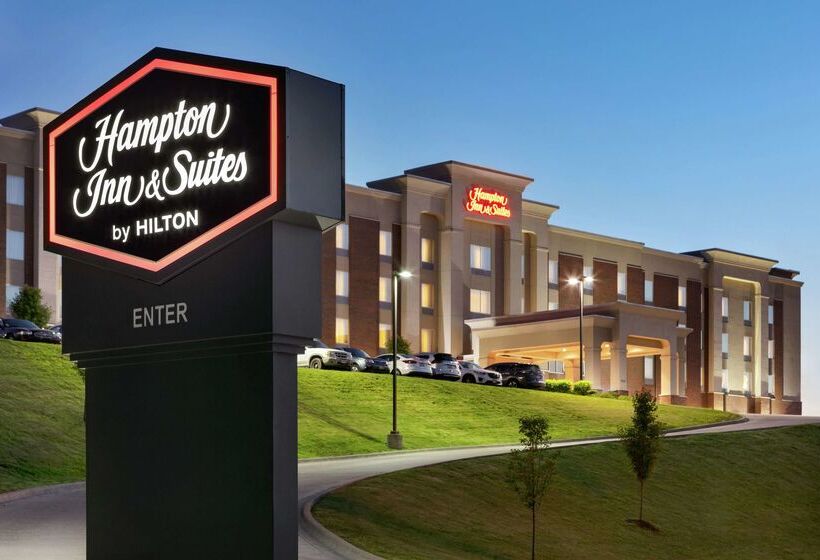 هتل Hampton Inn & Suites Parkersburg Downtown