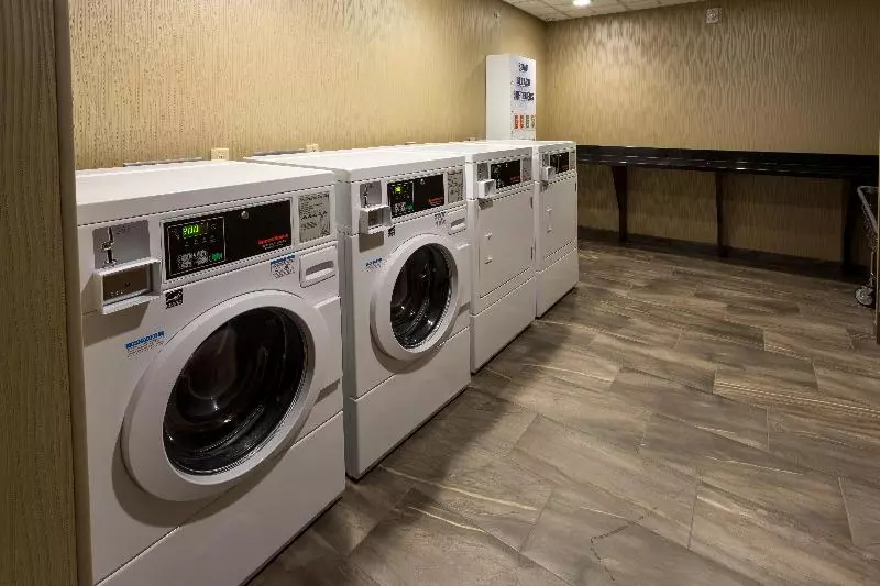 Holiday Inn Express Hotel & Suites Billings, An Ihg