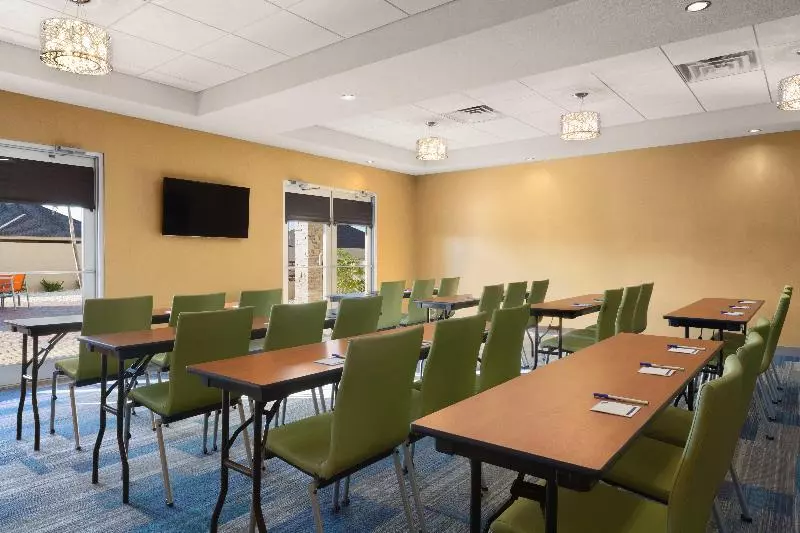 酒店 Holiday Inn Express & Suites Edinburg Mcallen Area, An Ihg