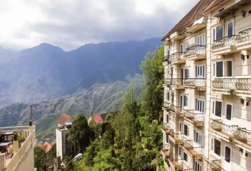 A25 Hotel   29 Thác Bạc Sapa