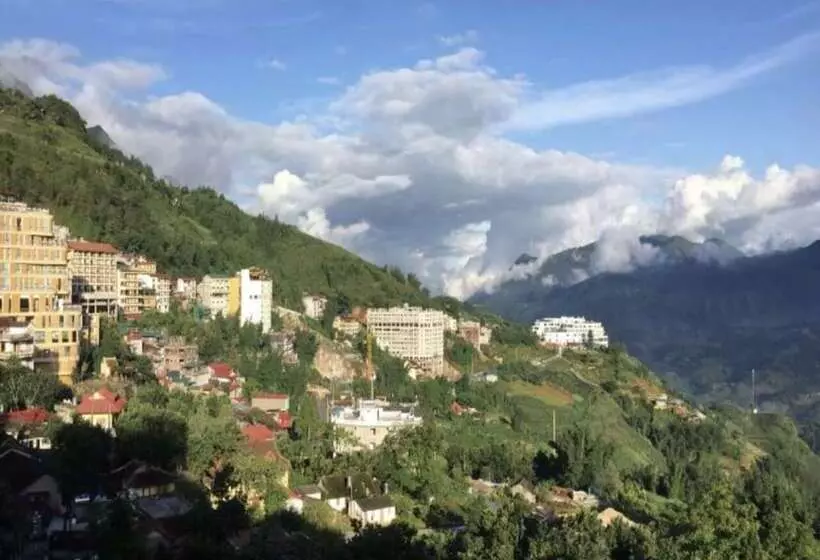 A25 Hotel   29 Thác Bạc Sapa