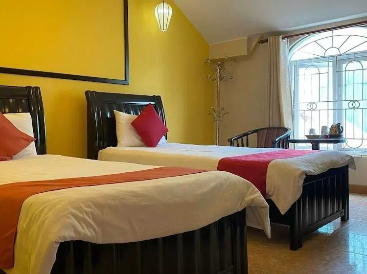 A25 Hotel   29 Thác Bạc Sapa