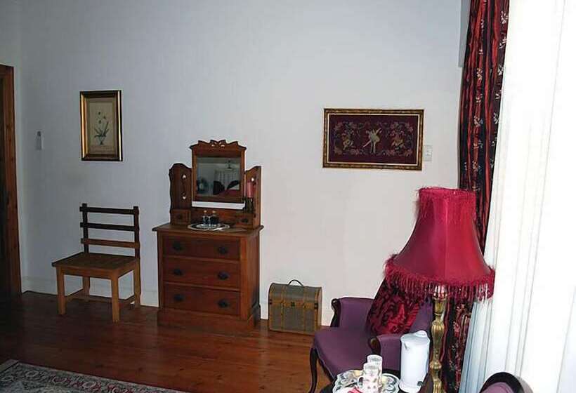 ホテル Kingna Lodge