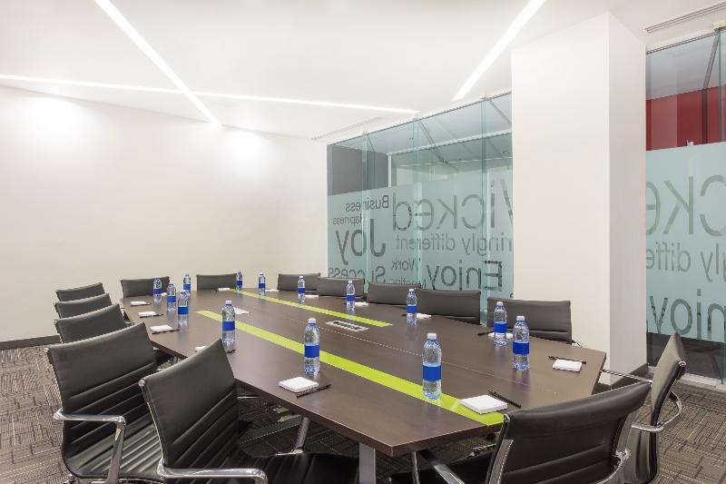 هتل Ramada Encore By Wyndham Queretaro