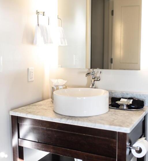 فندق White House