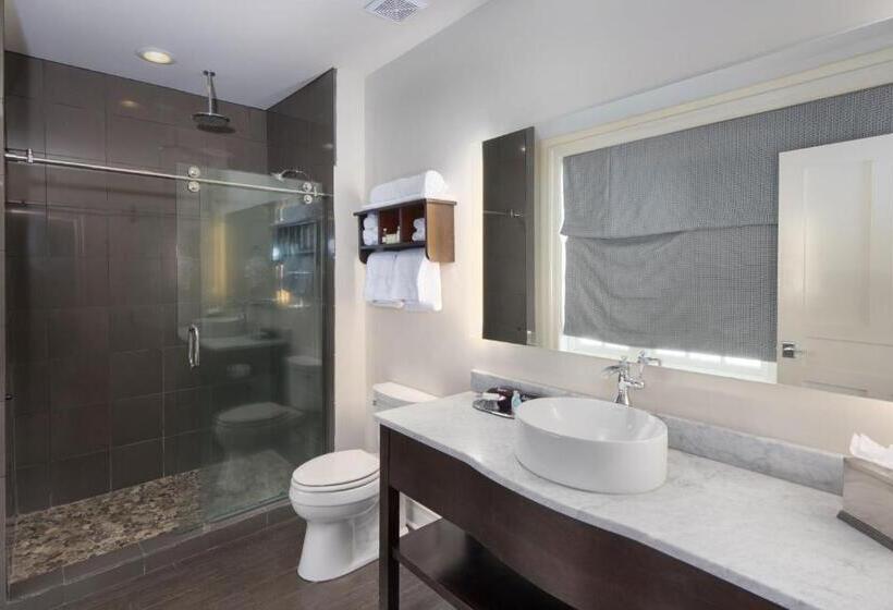 فندق White House