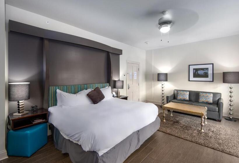 فندق White House