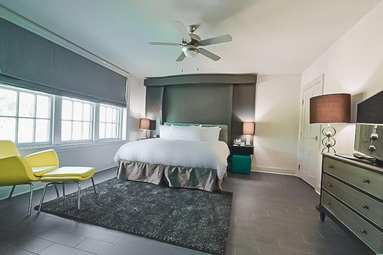 فندق White House