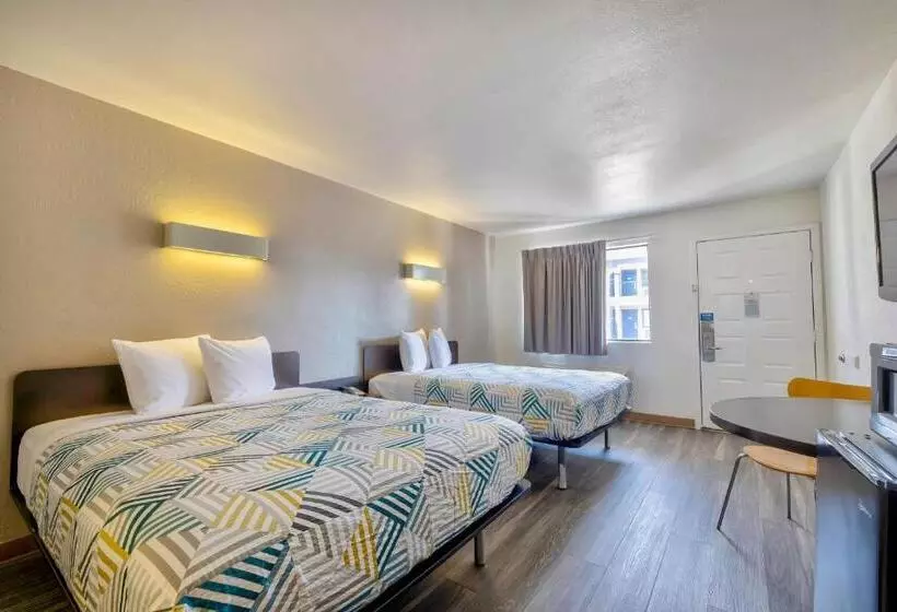 Motel 6bryan, Tx College Station