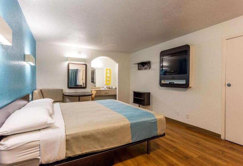 Motel 6bryan, Tx College Station