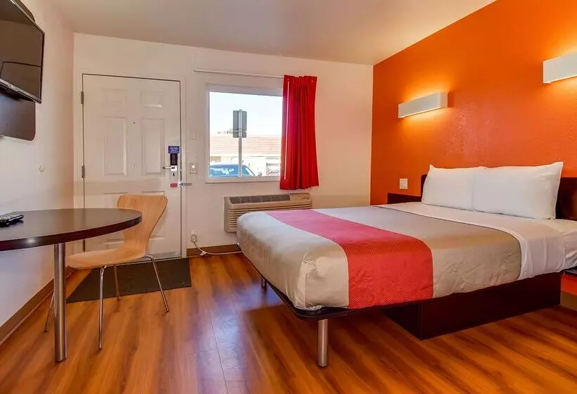 Motel 6 Riverside, Ca South