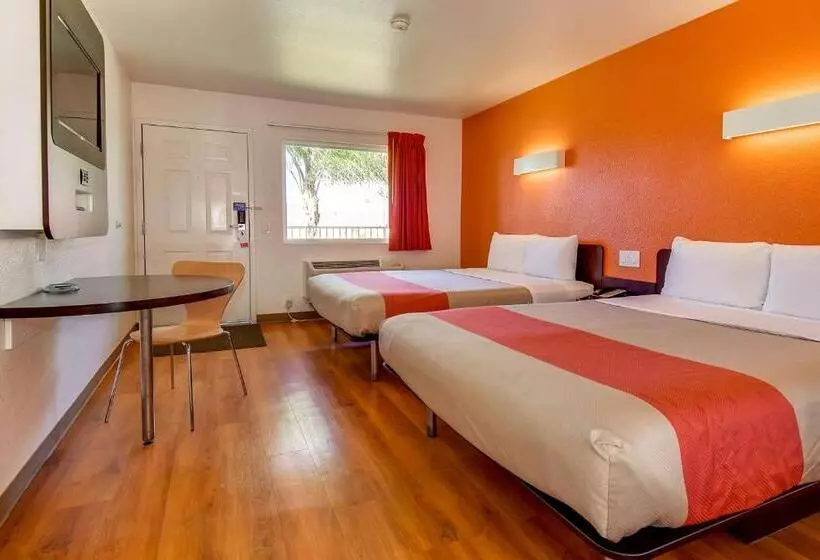 Motel 6 Riverside, Ca South