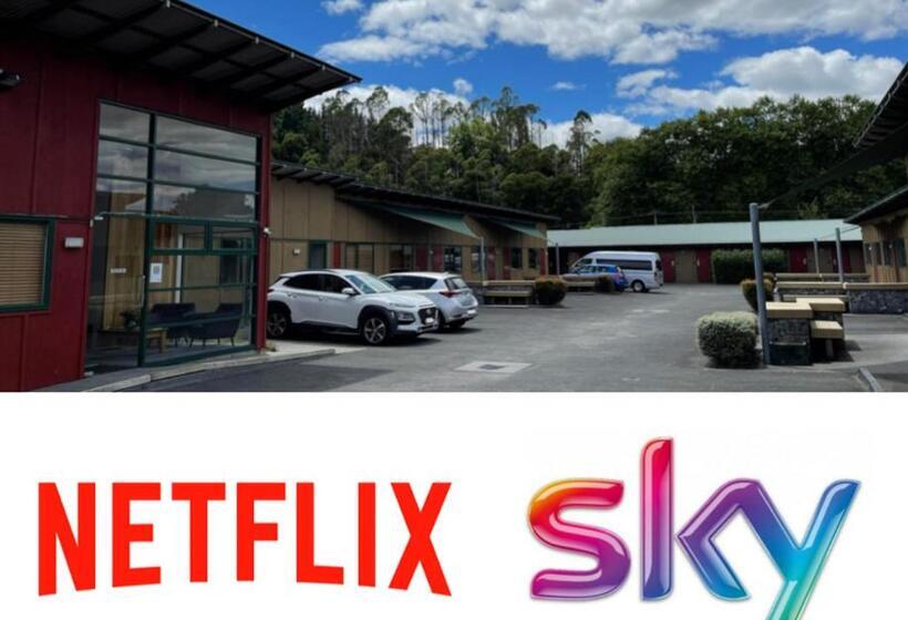 מוטל Waitomo Lodge