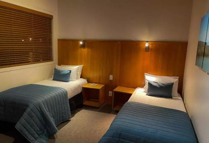 מוטל Waitomo Lodge