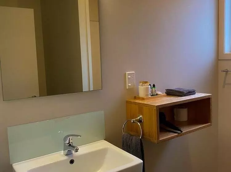 מוטל Waitomo Lodge