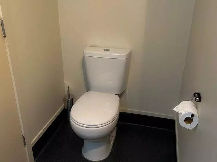 מוטל Waitomo Lodge