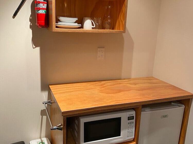 מוטל Waitomo Lodge