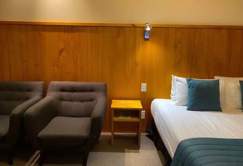 מוטל Waitomo Lodge