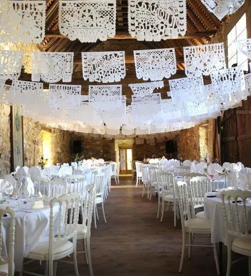 بنسيون Château D’orion