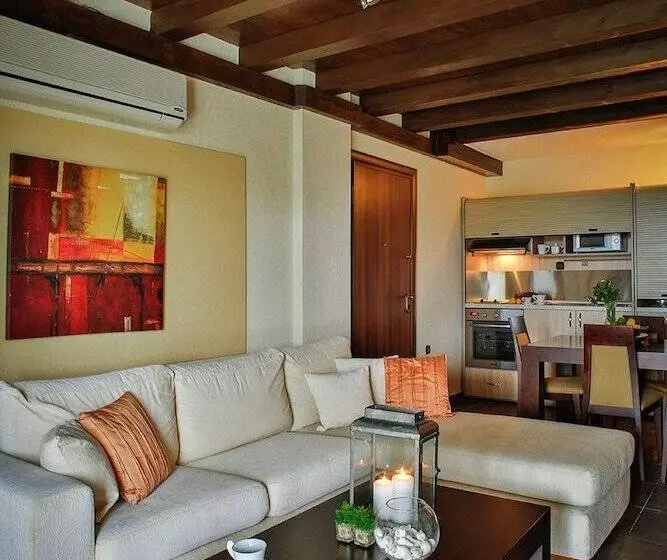 Stigmes Villas & Suites