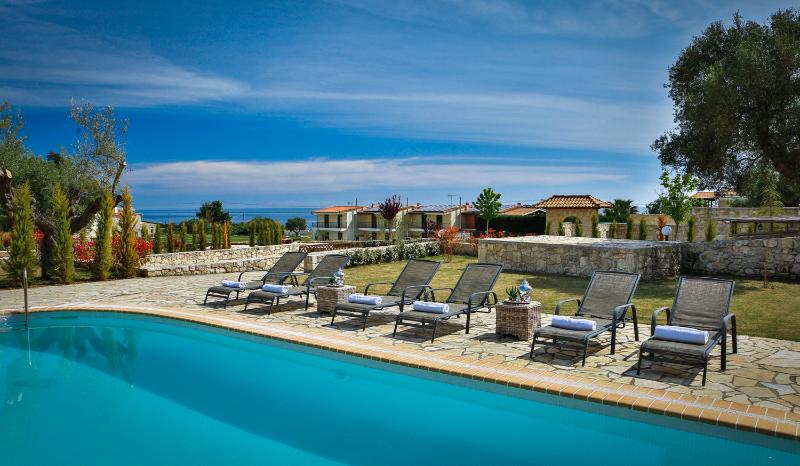 Stigmes Villas & Suites