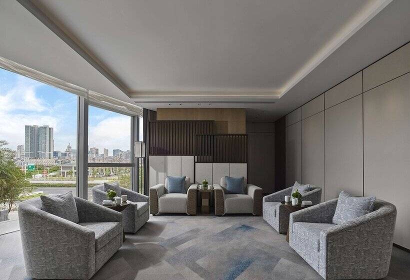 בית מלון כפרי Hilton Zhuhai