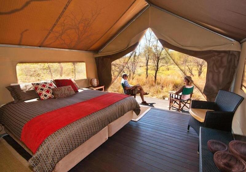 Отель Bungle Bungle Wilderness Lodge