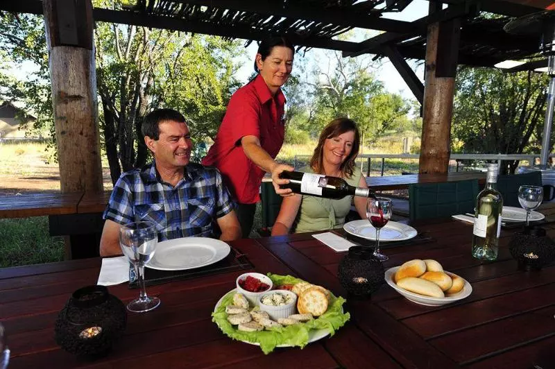 酒店 Bungle Bungle Wilderness Lodge