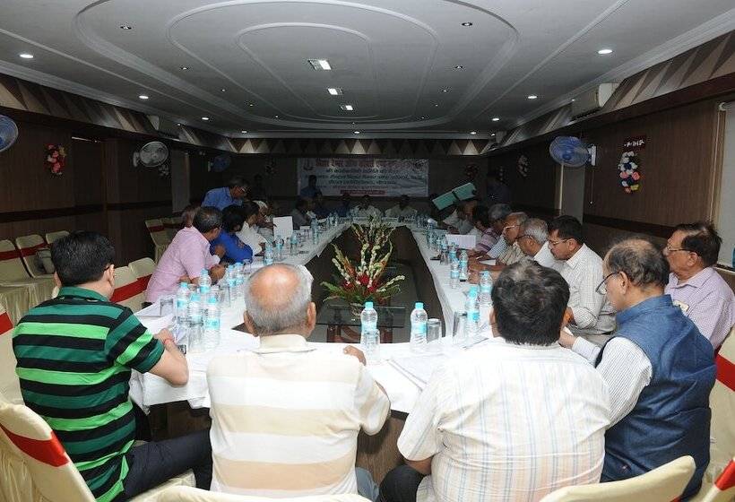 בית מלון כפרי Delta International