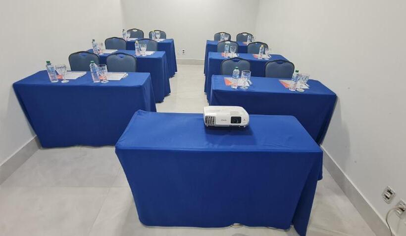 Hotel Girassol Plaza